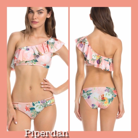 ISABELLA ROSE Other - NWT $132 ISABELLA ROSE BLOSSOMS MAUI FIT BIKINI